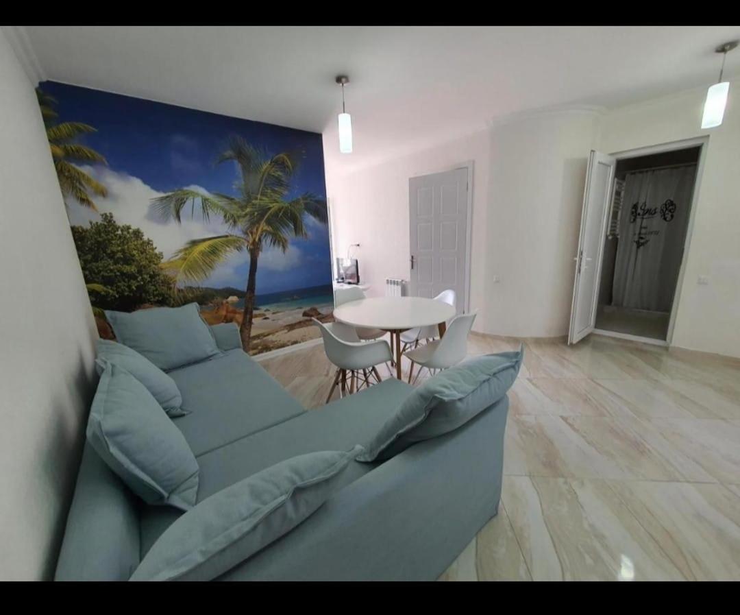 Paradise Apartment Batoemi Buitenkant foto
